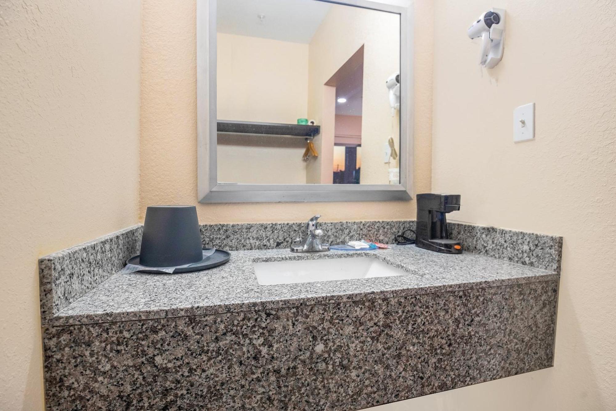 Oyo Hotel Adairsville Calhoun South I-75 Esterno foto